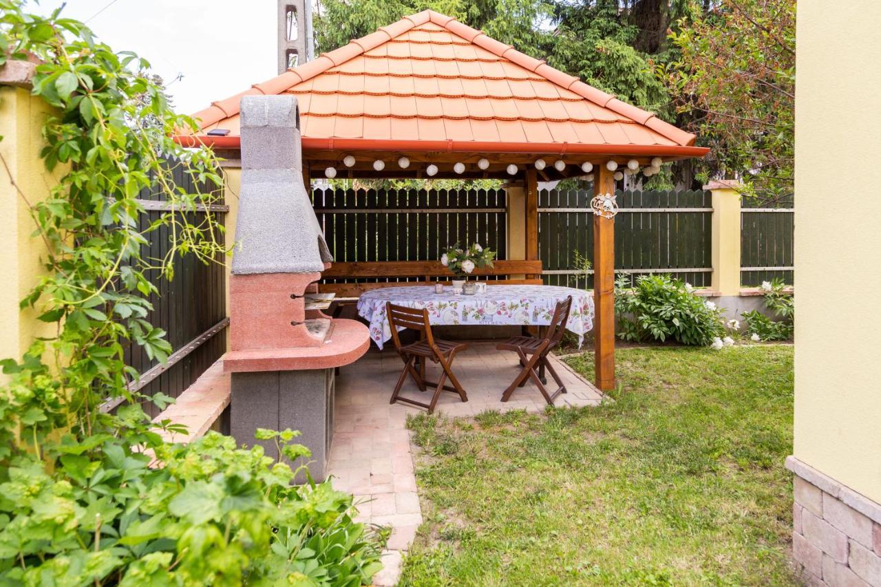 אגר Vanilia Apartman מראה חיצוני תמונה